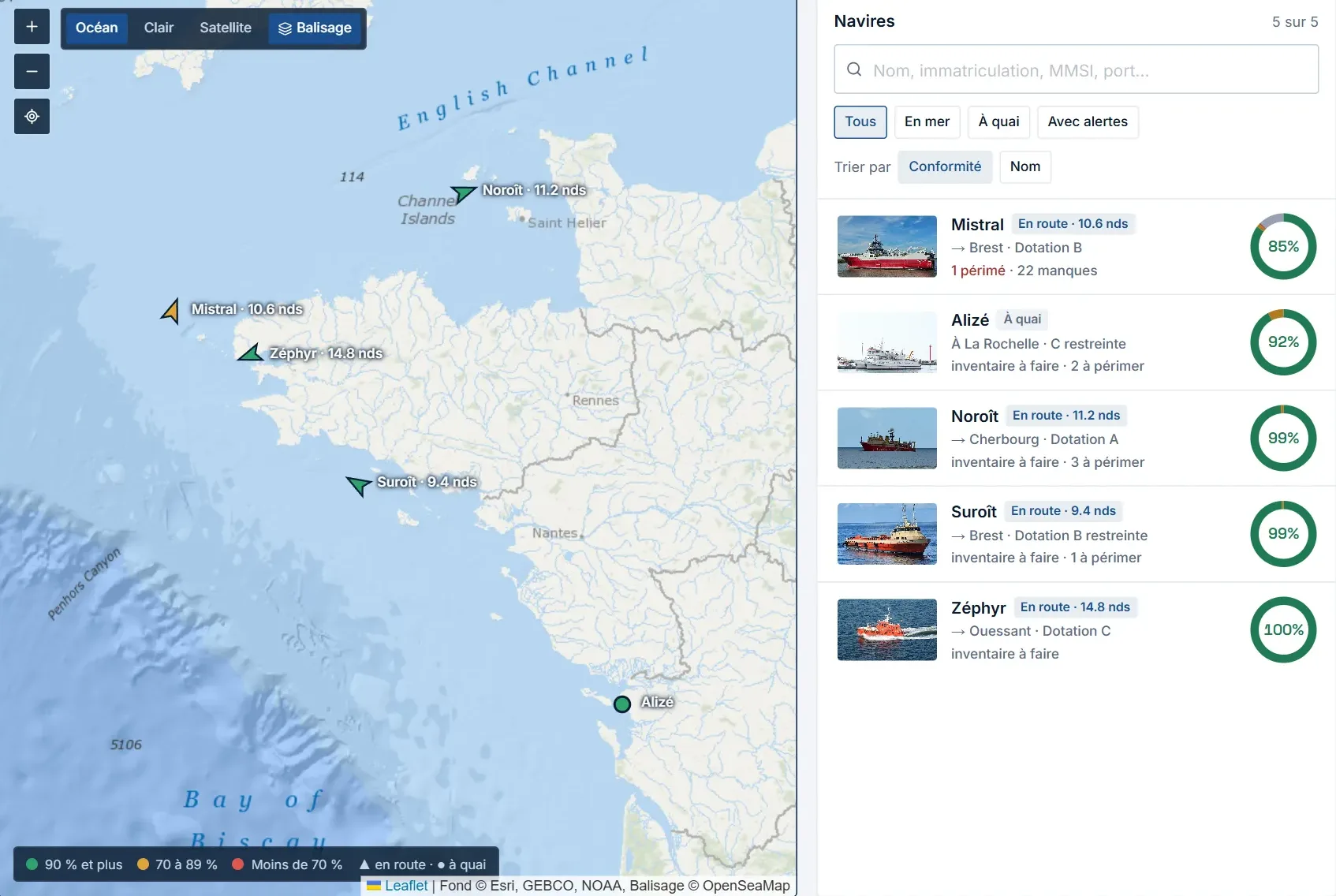 Écran « Ma flotte » de PharmaFleet : carte des navires et liste avec la conformité de chacun